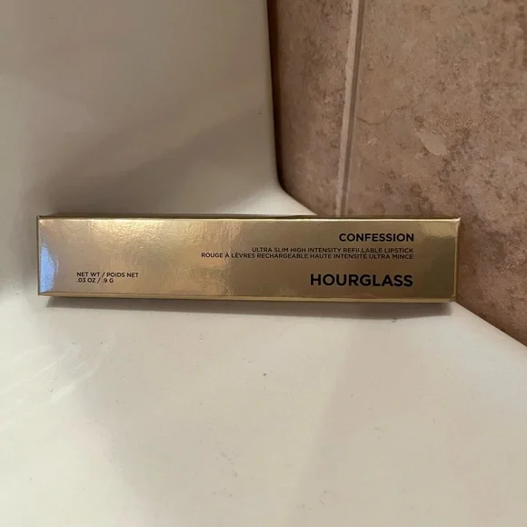 Hourglass Confession Ultra Slim High Intensity Lipstick shade At Night - Picture 2 of 2